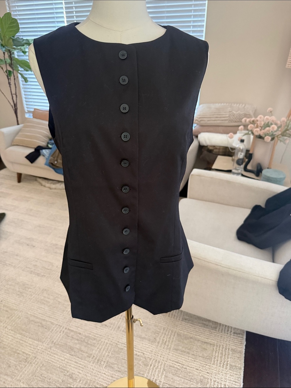 Sleeveless Black Button-Front Vest Jacket